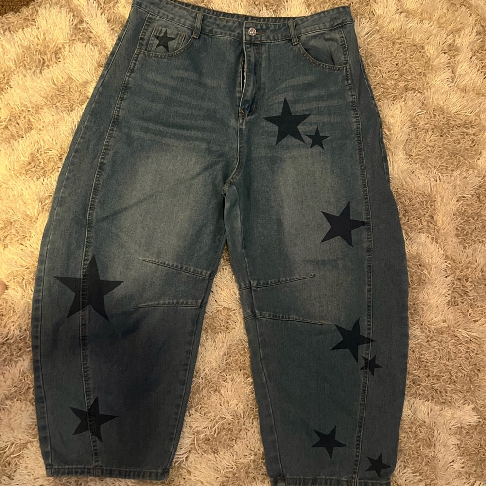 Star Patterned Barrel Jeans Size XL